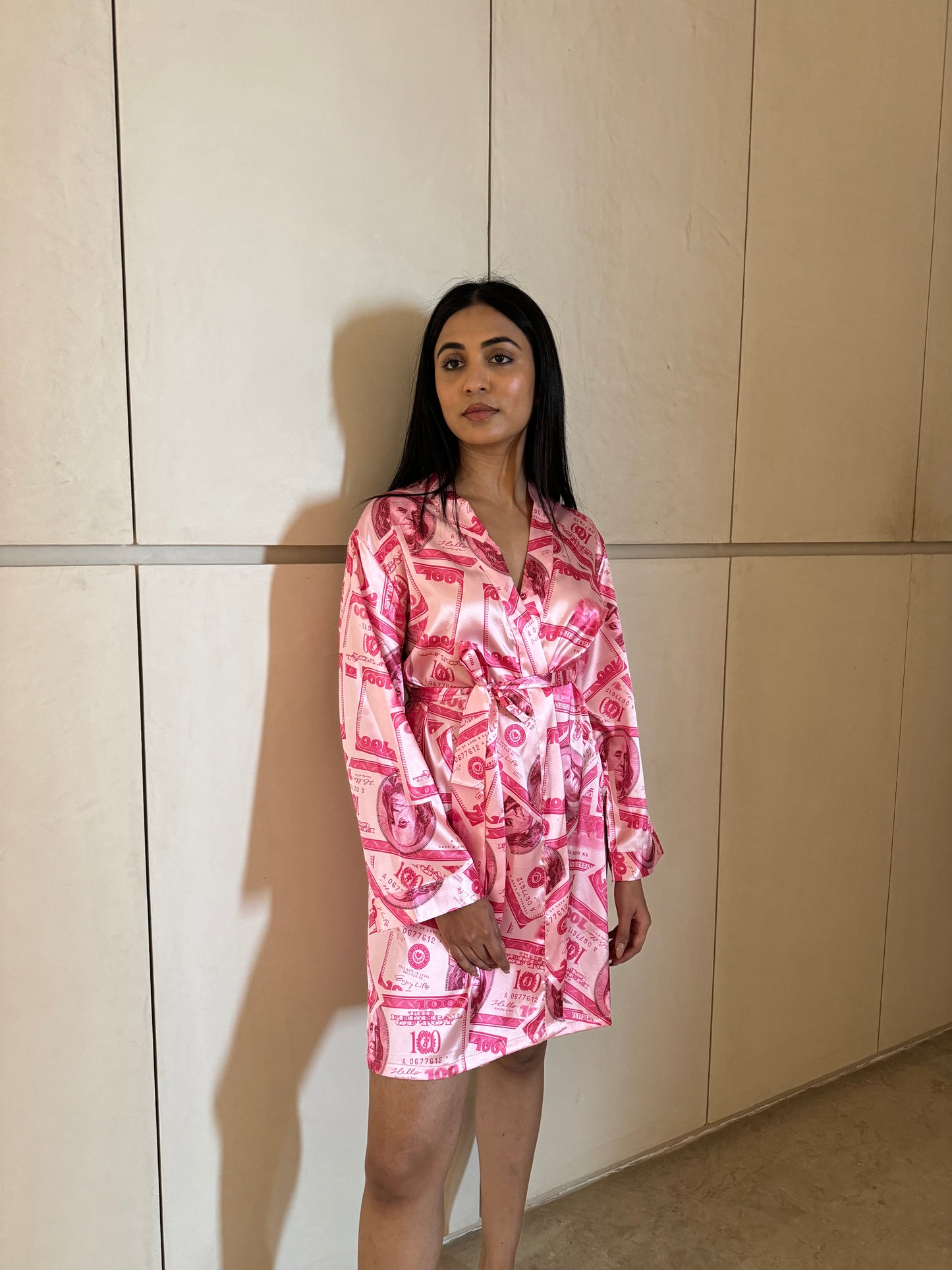 Dollar Robe