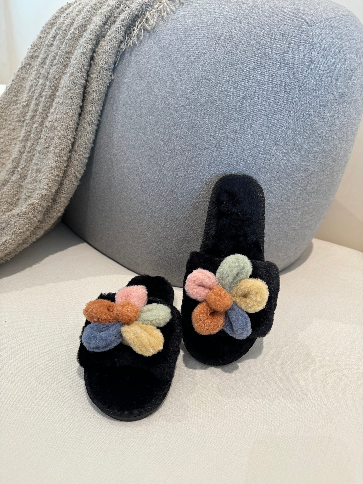 Blume Cozy Slip Ons